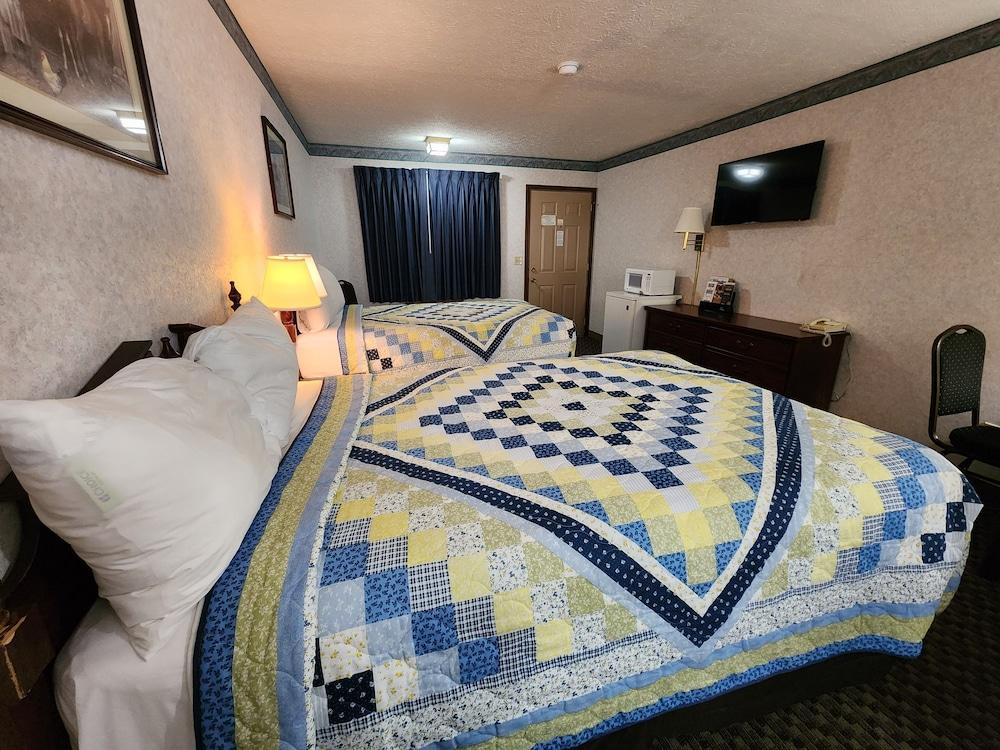 Americas Inn photo 74