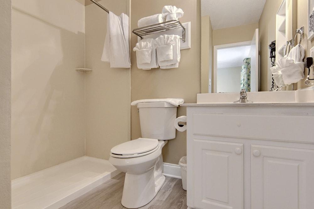 Country Club Villas photo 48