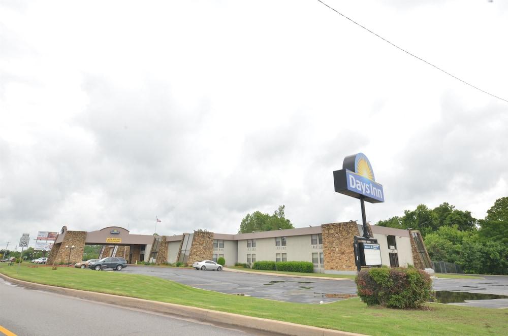 Days Inn by Wyndham Southern Hills/ORU photo 97