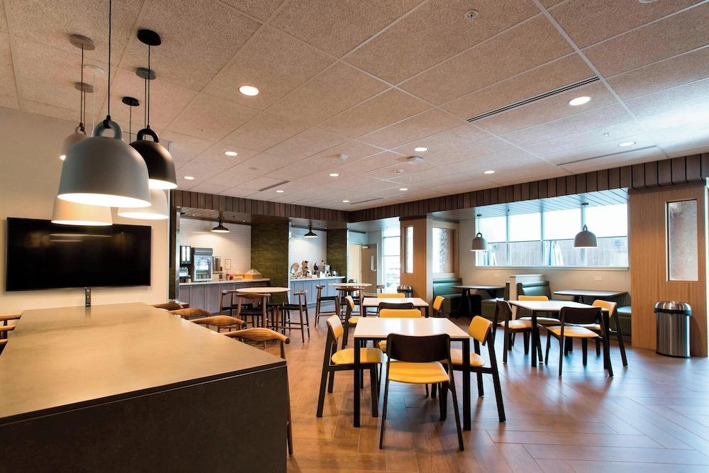 Fairfield Inn & Suites by Marriott Philadelphia Valley Forge/Great Valley photo 46