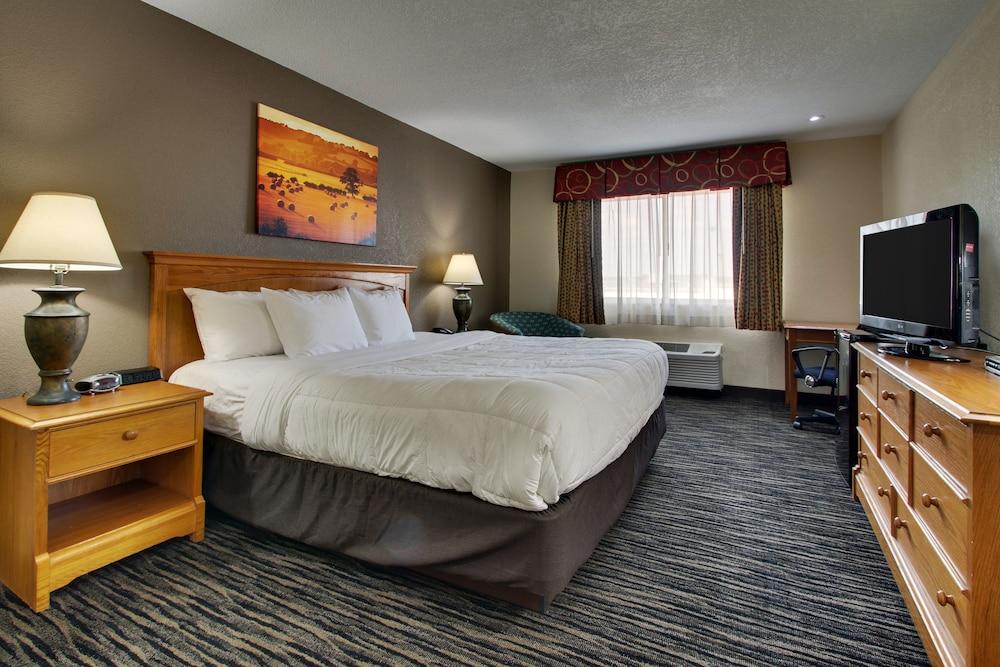 EverSpring Inn & Suites photo 5