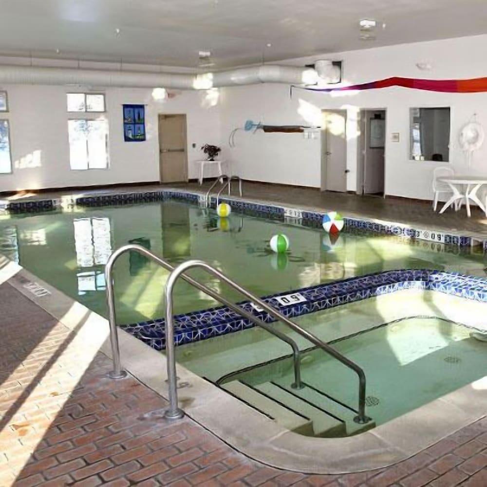 Pellston Lodge photo 22