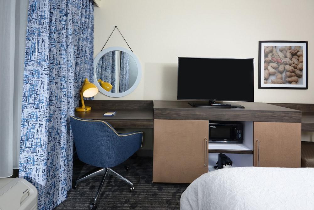 Hampton Inn & Suites Greenville/Spartanburg I-85, SC photo 6