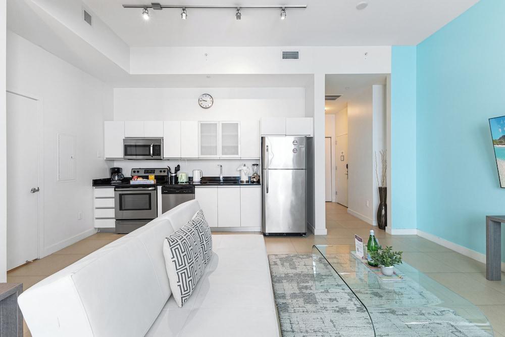 Dharma Home Suites Miami at Monte Carlo photo 50