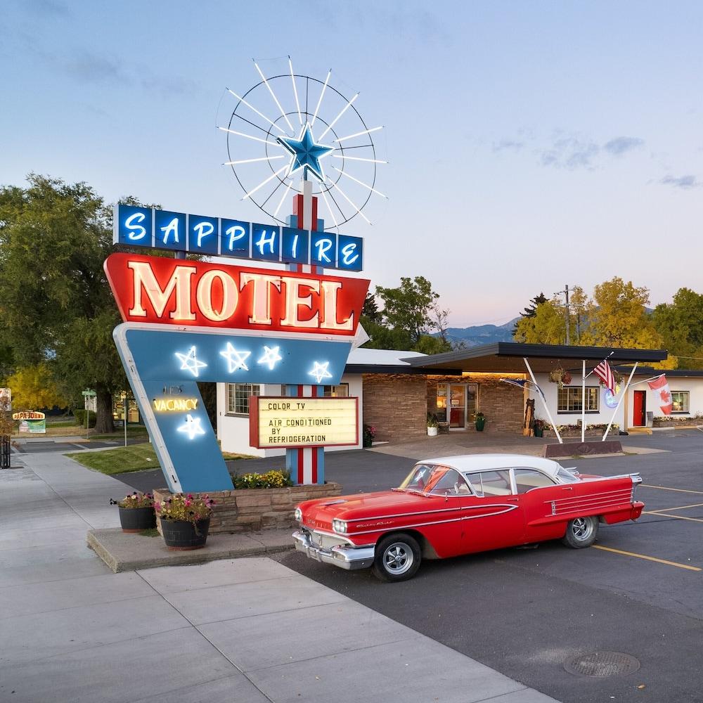 The Sapphire Motel photo 67
