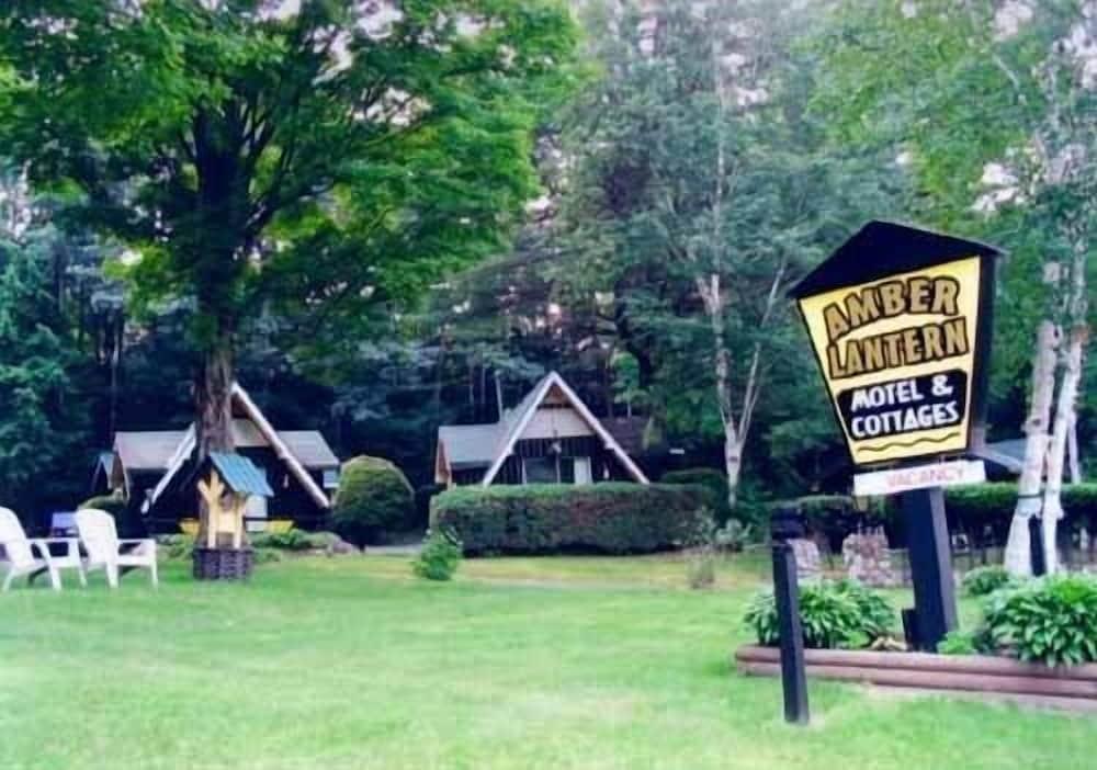 Amber Lantern Lake George Motel and Cottage Rentals photo 1