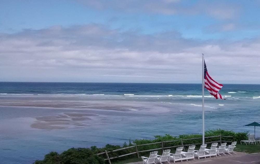 Sea Chambers Motel photo 30