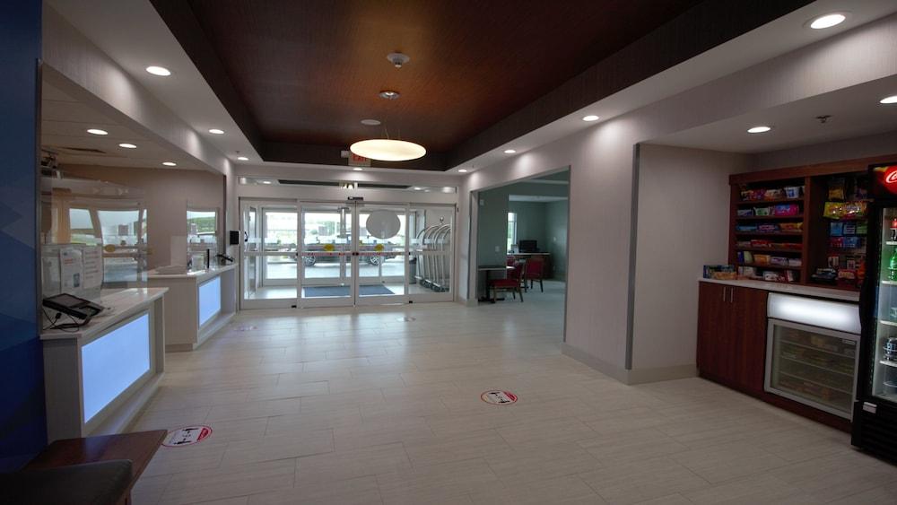 Holiday Inn Express & Suites Somerset Central by IHG photo 60