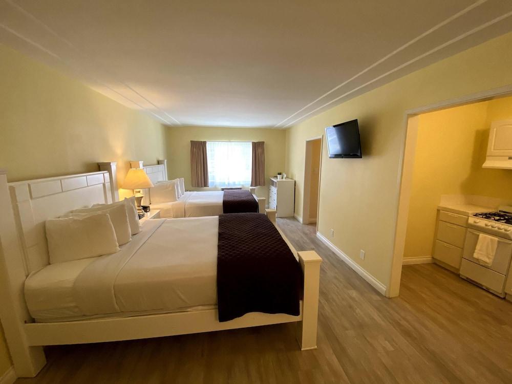 Hollywood Celebrity Hotel photo 13