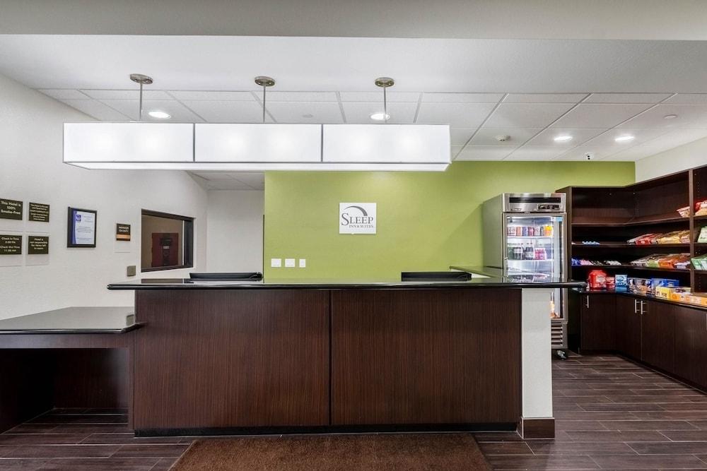 Sleep Inn & Suites College Station near University photo 10