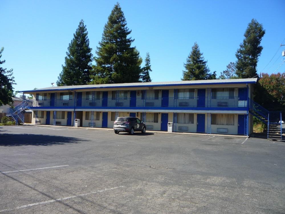 Nice Inn Yuba City photo 8
