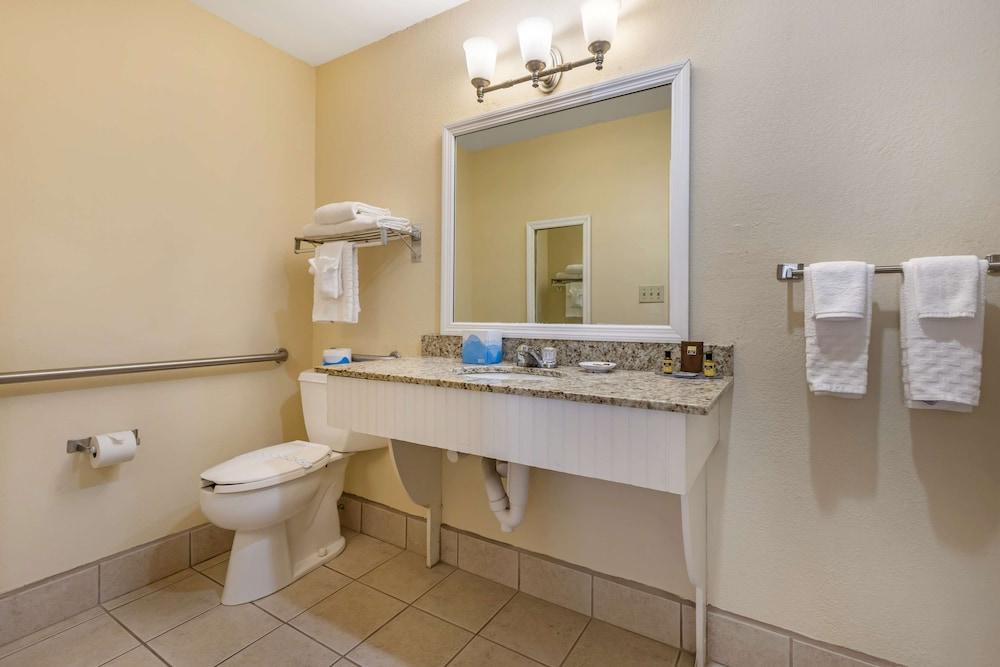 Best Western Plus Santee Inn photo 27