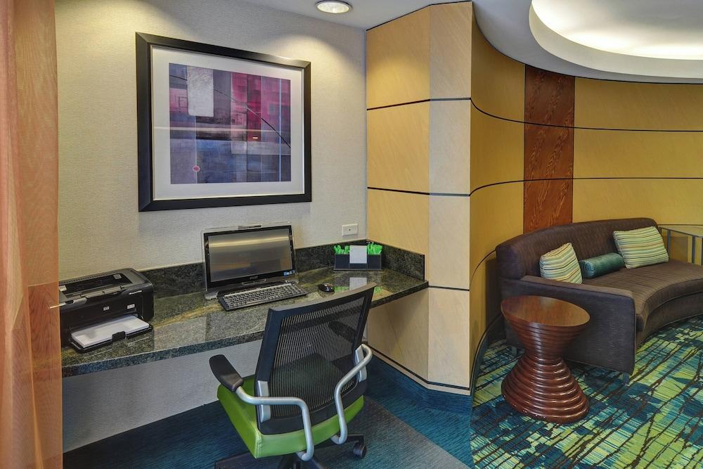 SpringHill Suites by Marriott Dallas NW Hwy/I35E photo 37