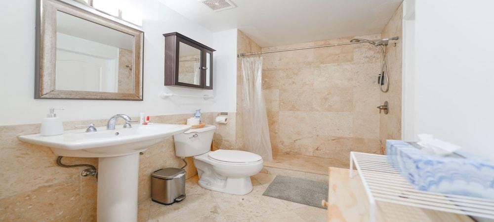 Icon Residences photo 97