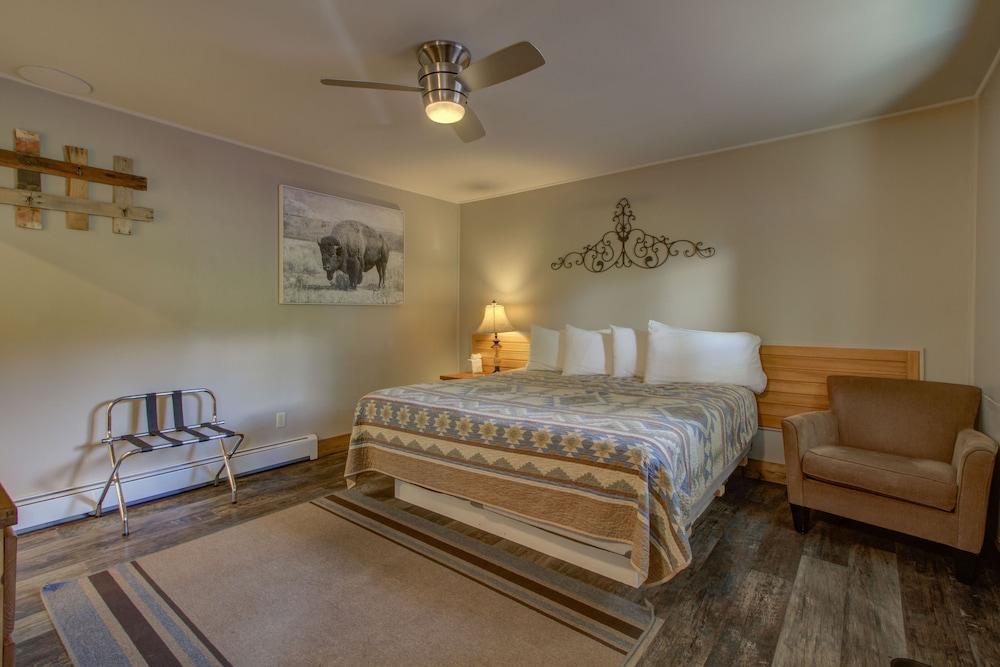 The Lodges of Oak Creek photo 8
