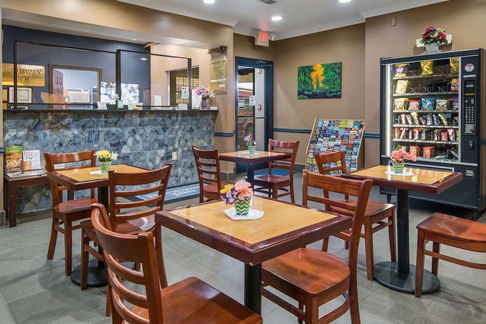 Rodeway Inn Carrollton I-35E photo 27