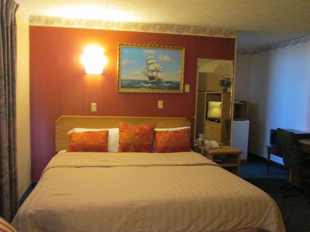 Town House Motel Inc photo 8