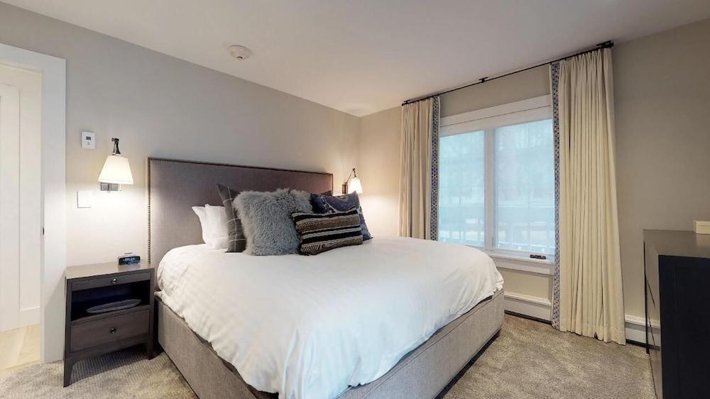 Christiania Condos - CoralTree Residence Collection photo 96
