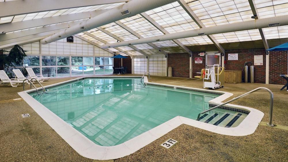 Motel 6 Danvers, MA - Boston North photo 22