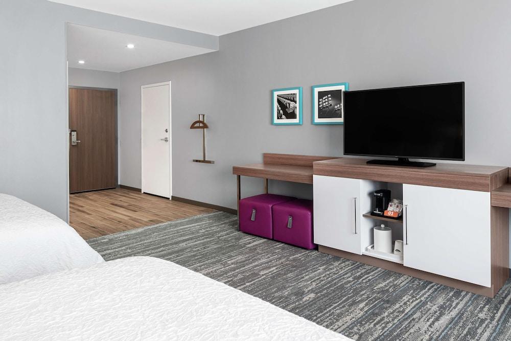 Hampton Inn & Suites Bridgeview Chicago photo 47