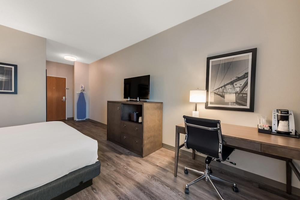 SureStay Plus Hotel by Best Western Highland Poughkeepsie photo 10