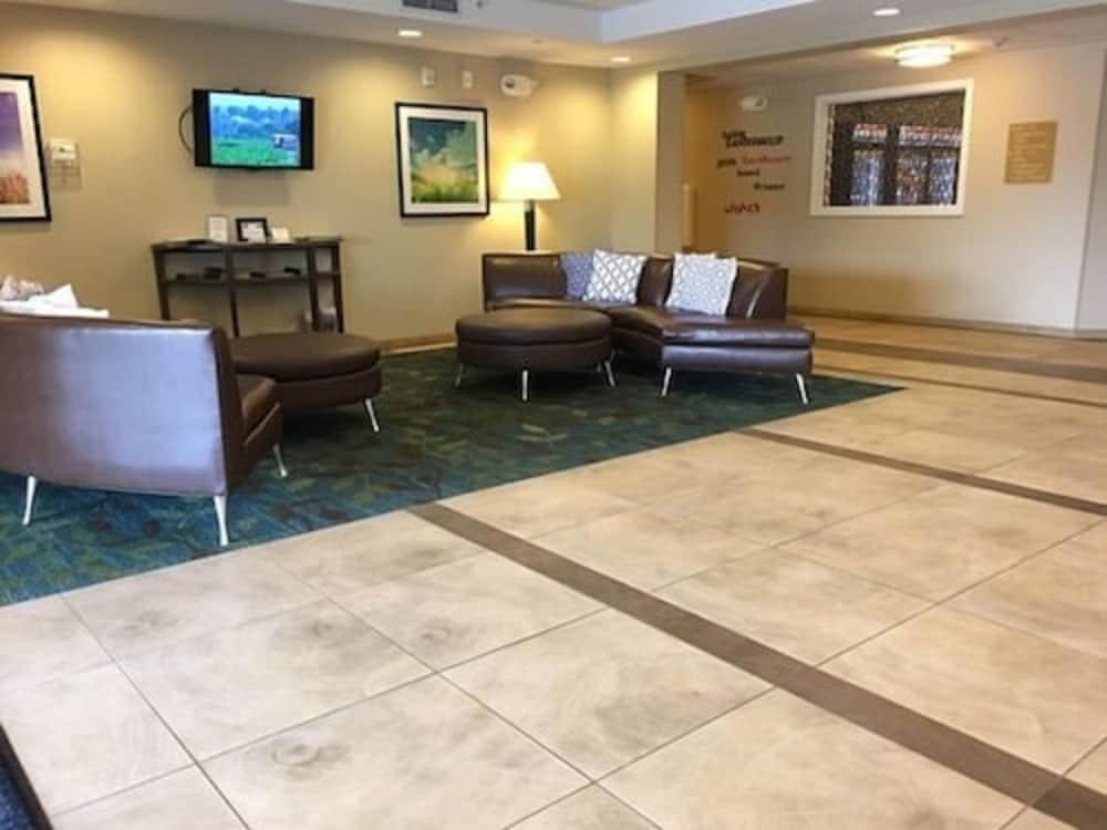 Candlewood Suites Sidney by IHG photo 4
