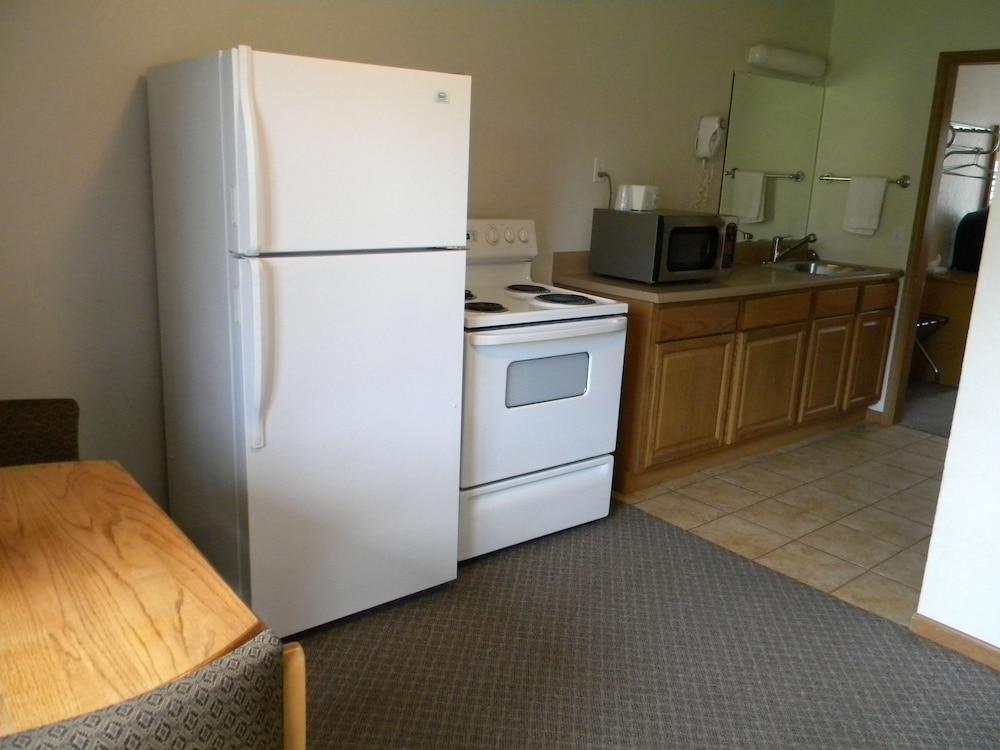 Nader's Motel & Suites photo 6
