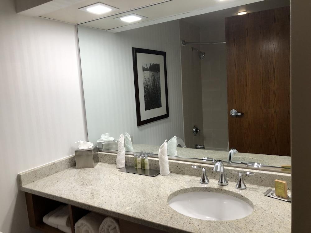 Wyndham Garden Buffalo Downtown photo 35
