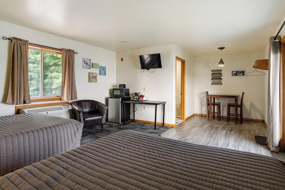 Fife Lake Lodge photo 60