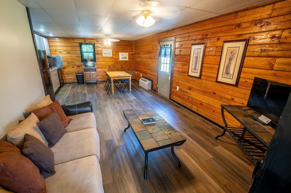 Fishtale Lodge photo 51