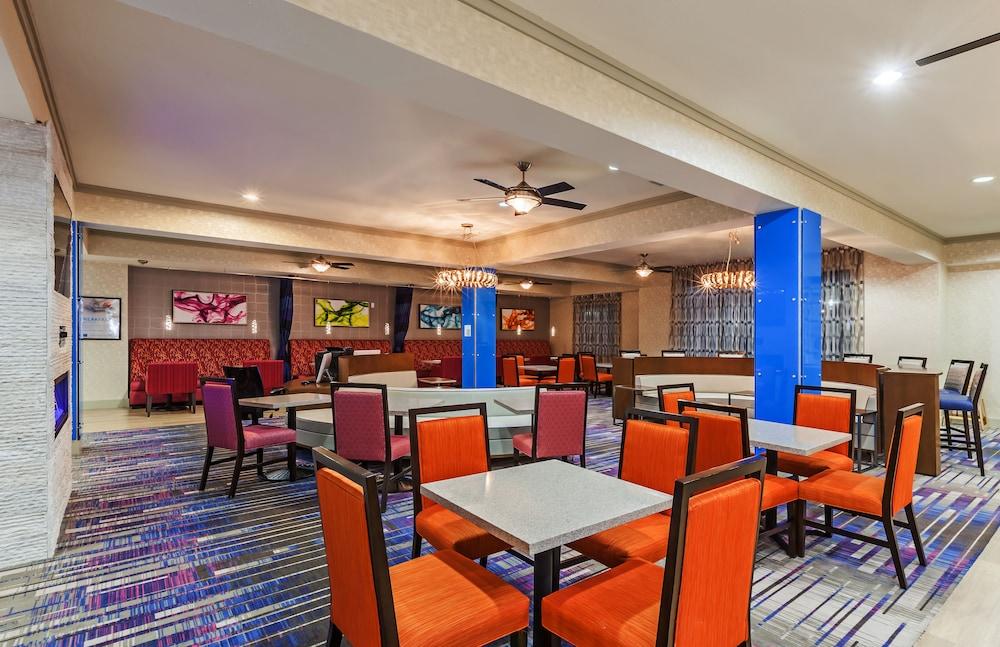 Holiday Inn Express & Suites Houston East, by IHG photo 42