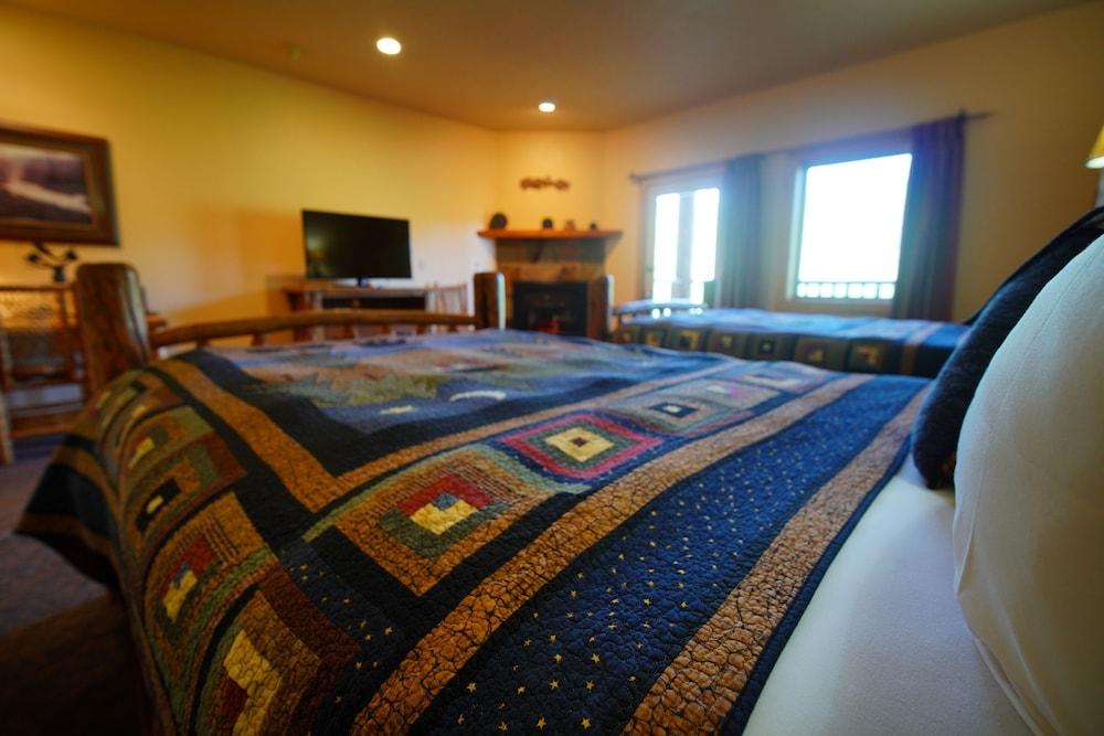 Daniels Summit Lodge photo 44