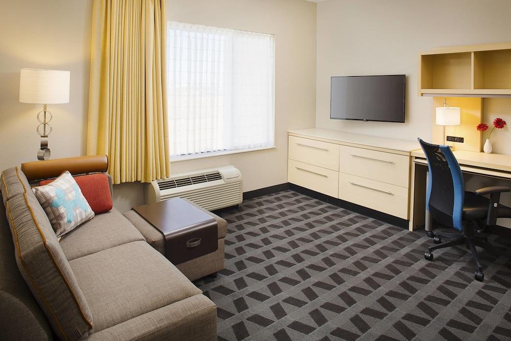 TownePlace Suites by Marriott Goodyear photo 7