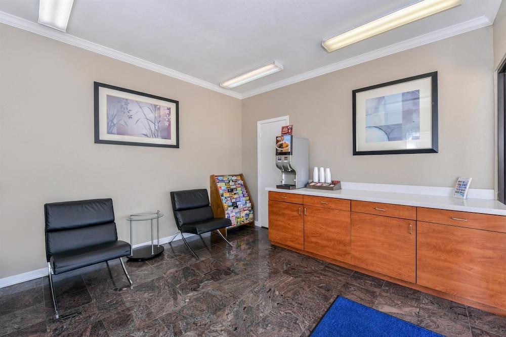 Americas Best Value Inn Pasadena Houston photo 12