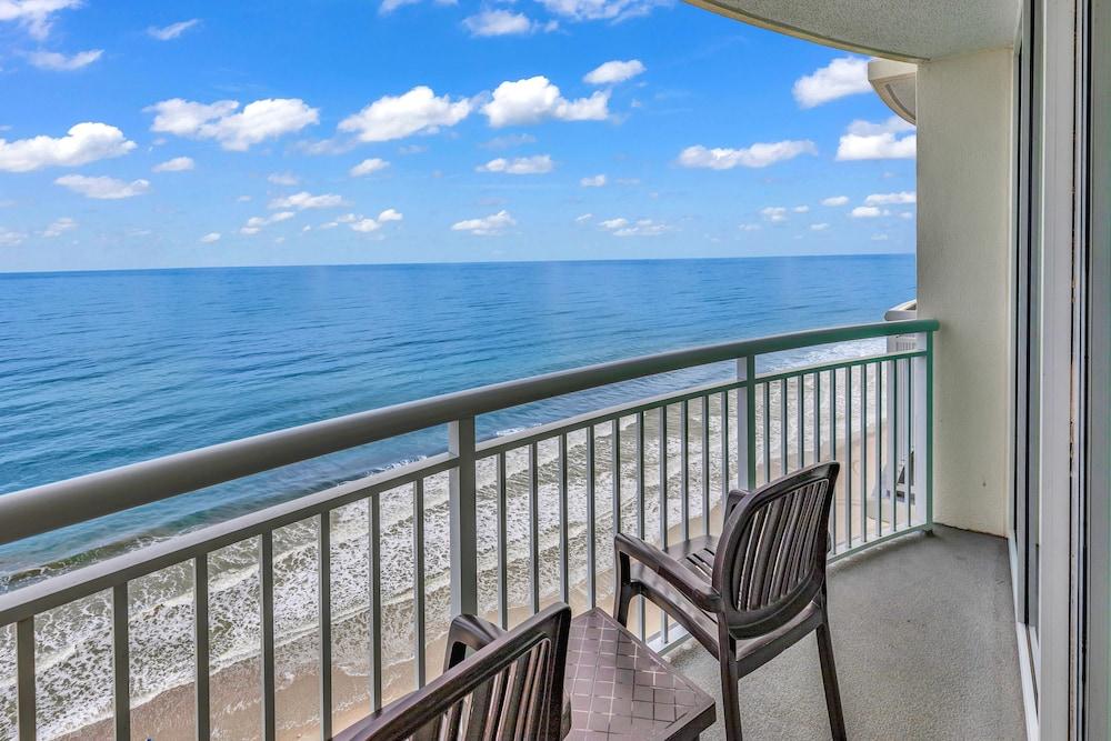 Sandy Beach Oceanfront Resort photo 26