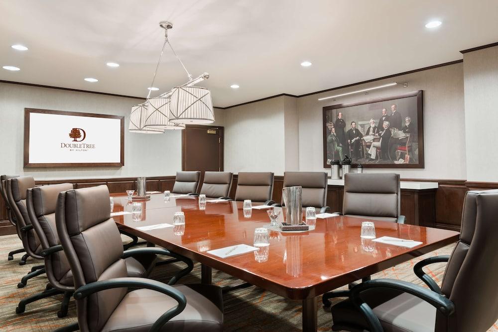 President Abraham Lincoln Springfield - DoubleTree by Hilton photo 51