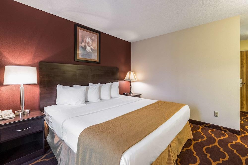 Quality Inn Kearney South photo 8
