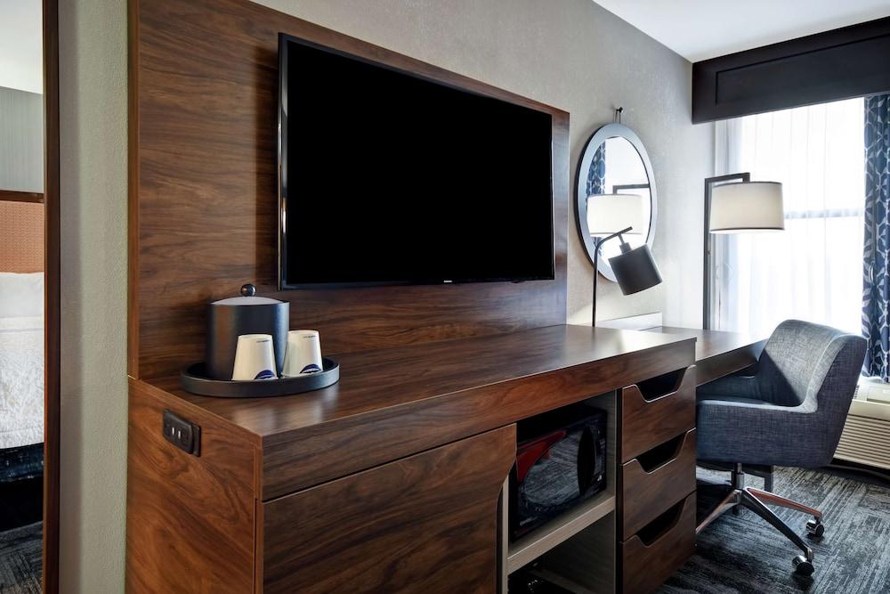 Hampton Inn I-75 Lexington/Hamburg Area photo 6