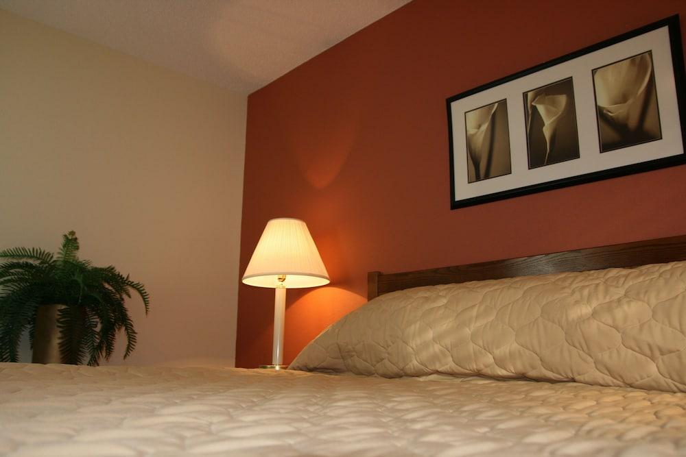 Affordable Suites Fredericksburg photo 18