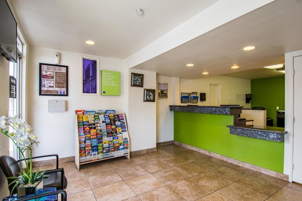 Studio 6 Cypress, CA photo 2