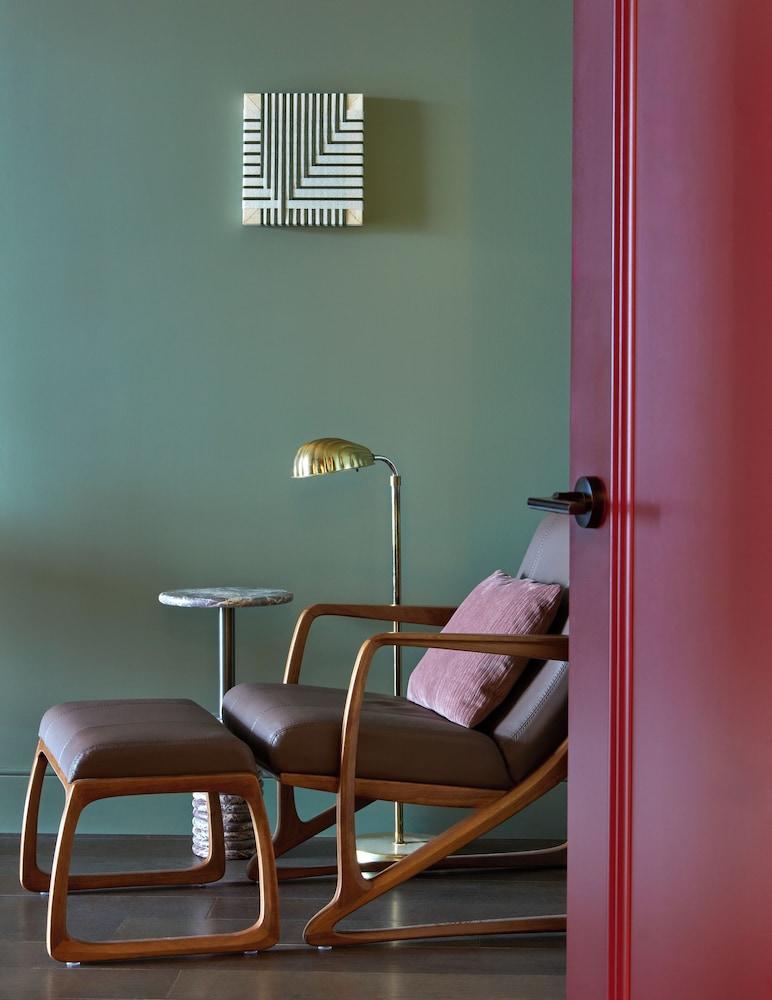 Citizen House photo 16