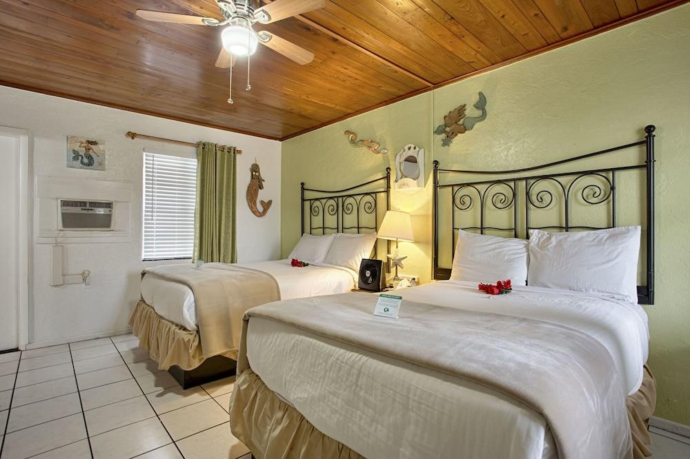 Island Breeze Inn photo 9