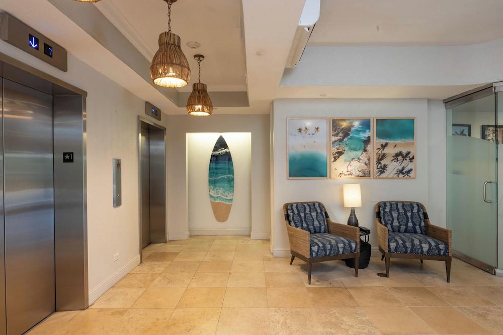 Regency on Beachwalk Waikiki by OUTRIGGER photo 56