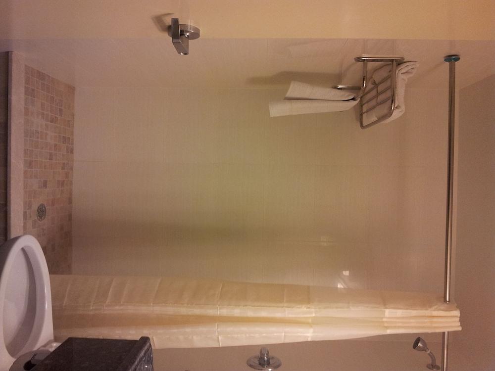 Hotel Bliss photo 35