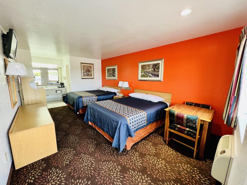 GREYSTONE INN photo 2