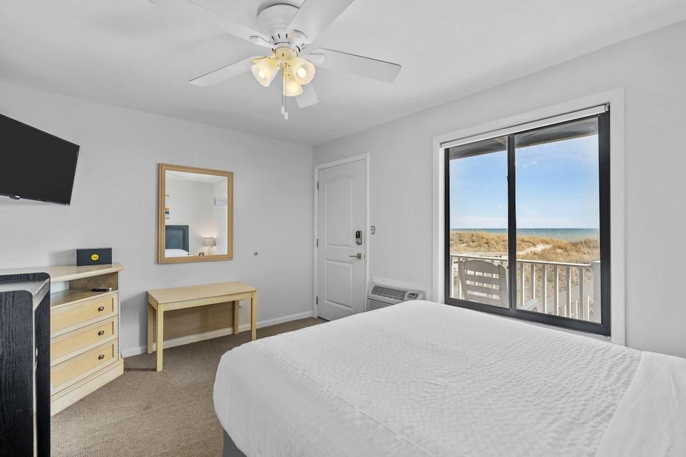 The Beach House photo 88