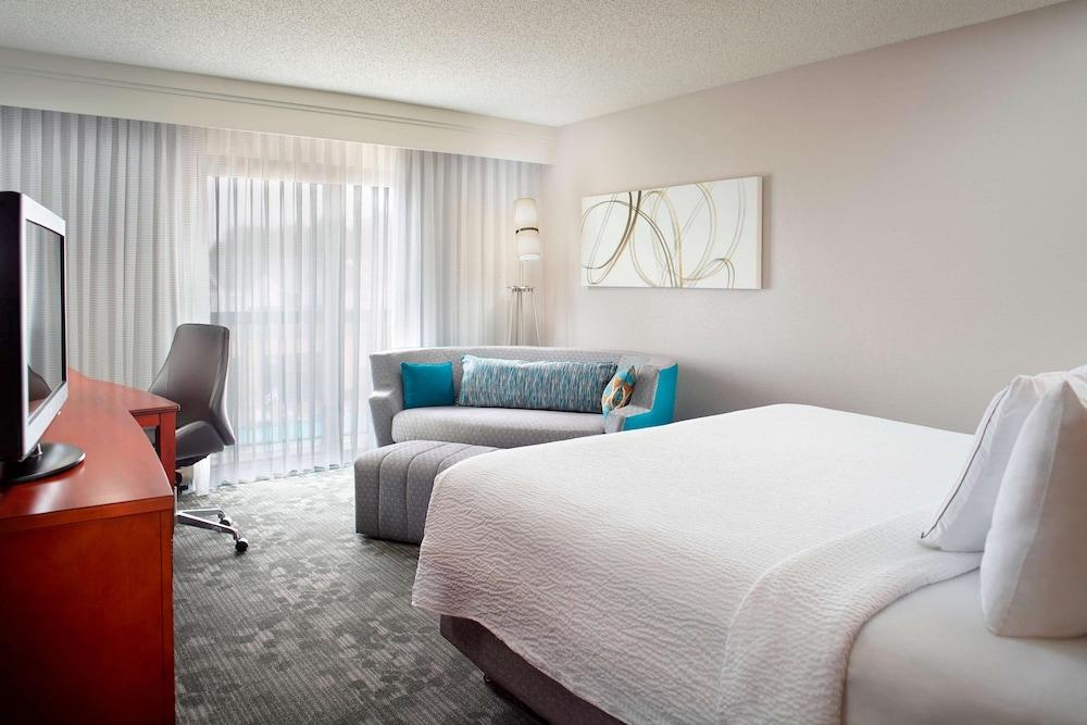 Sonesta Select Atlanta Airport photo 1