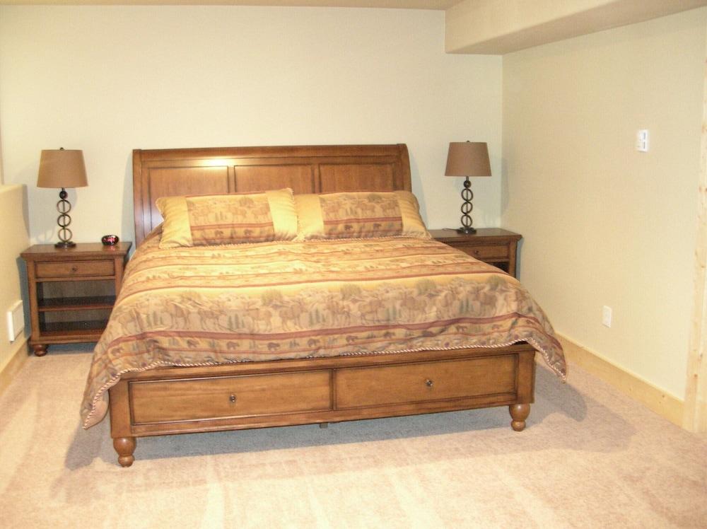 Pineview Lodge photo 39