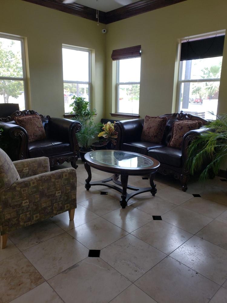 Taylor village inn and suites photo 5
