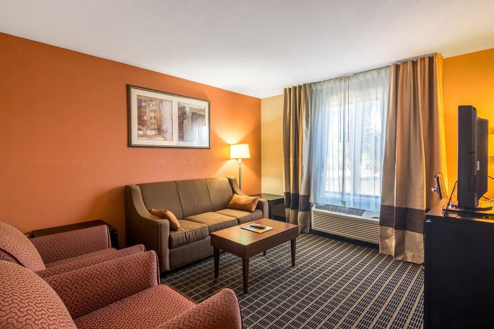 Comfort Suites Panama City Beach photo 7